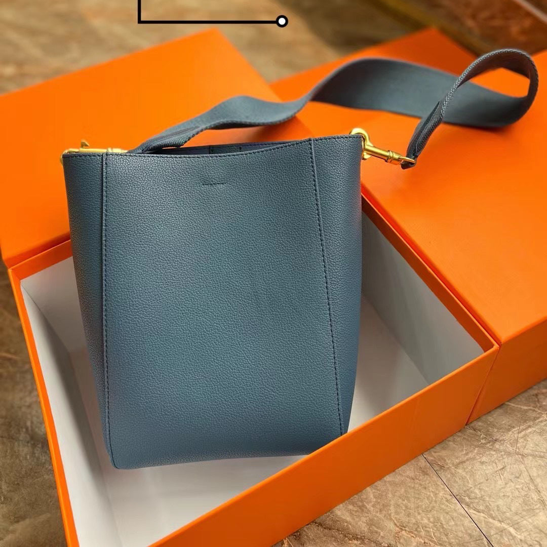 Single Shoulder Bucket Leather Bug