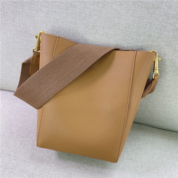 Single Shoulder Bucket Leather Bug