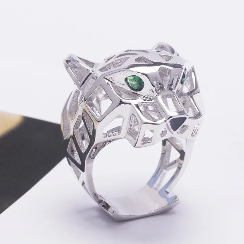 Elegant stylish gold ring