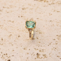Fashion inlaid green stone ring personalized retro engagement ring female gold-plated