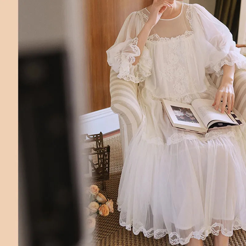 Princess White Vintage Round Neck Nightdress