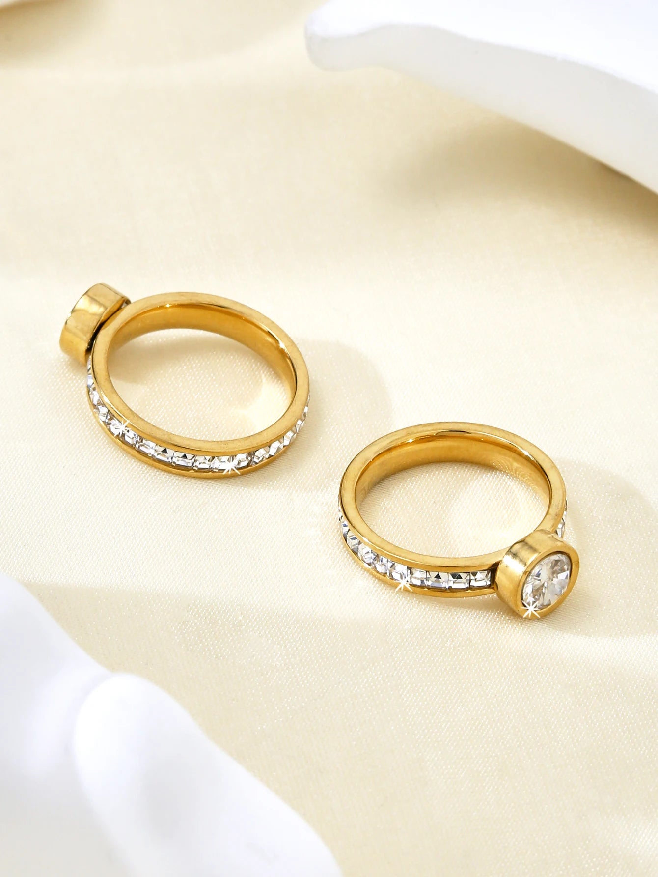 18K Gold-Plated Full Of Diamonds Geometric Round Ring Female