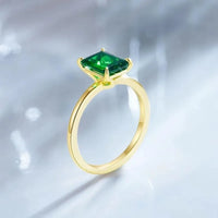 Dazzling Gemstone Emerald 925 Sterling Silver Ring For Women