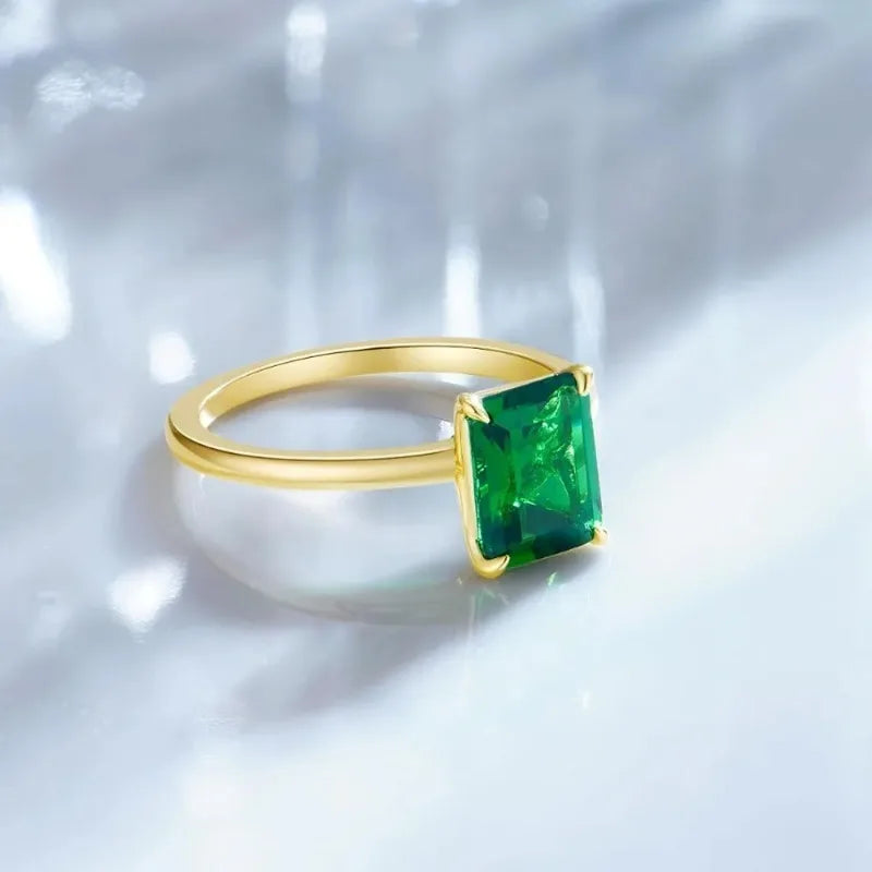 Dazzling Gemstone Emerald 925 Sterling Silver Ring For Women