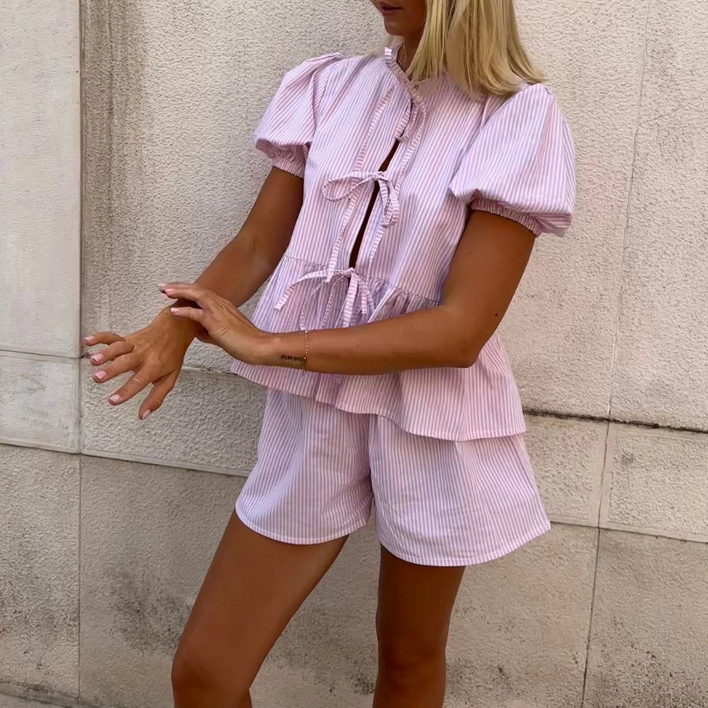 2 Pcs Women Tie Front Plaid Puff Shorts Set