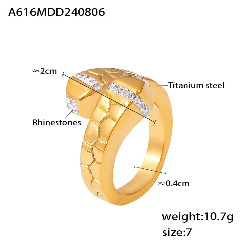 Elegant Rhinestones Rings For Women Stainless Steel No Rusted 18K
