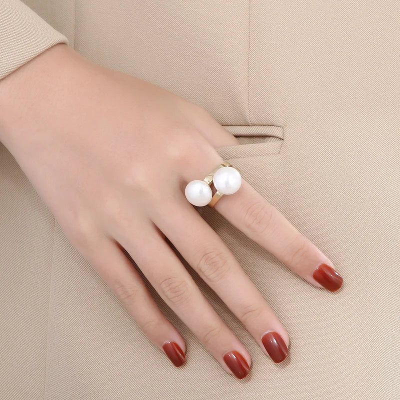 Elegant Shell Simulated Pearl Rings for Women