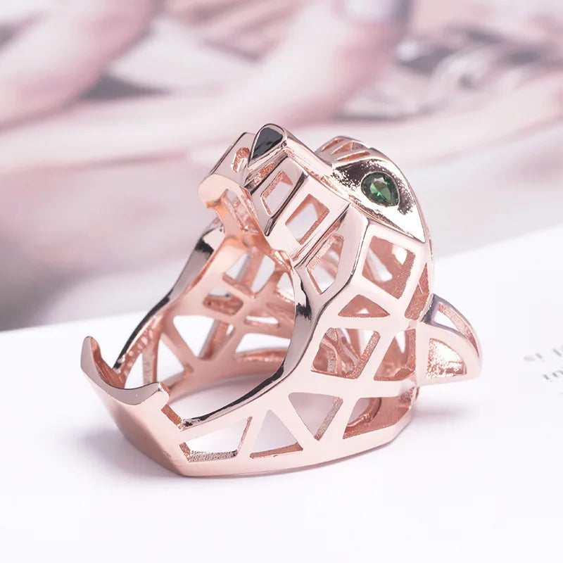 Elegant stylish gold ring