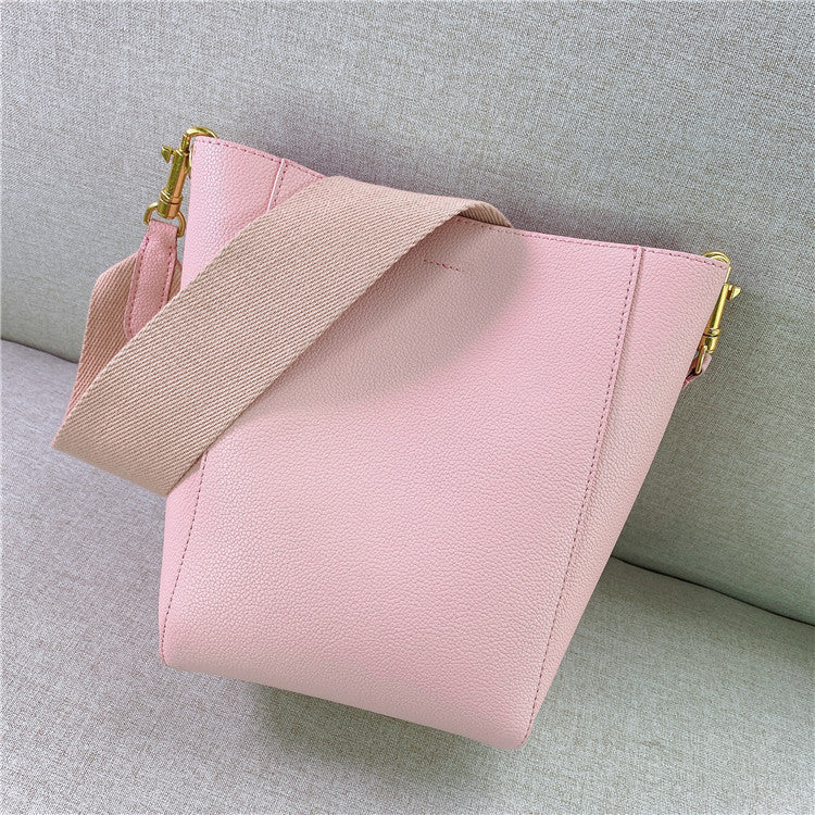 Single Shoulder Bucket Leather Bug